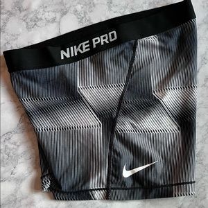 Nike Pro 3in Shorts